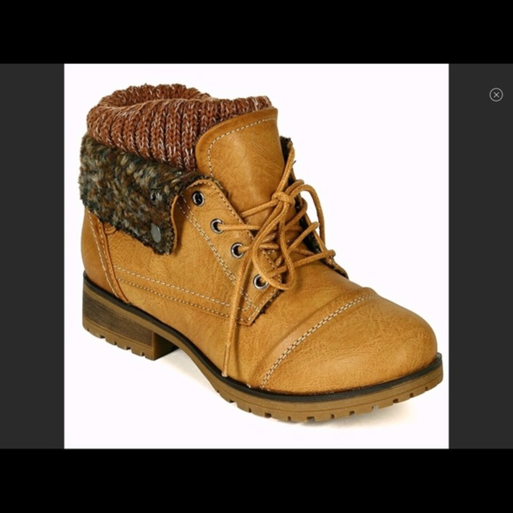 Combat Style Lace-up Style Knitting Boot
